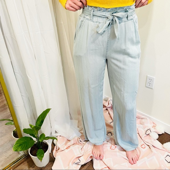 Thread & Supply Maria Paperbag Wide Chambray Pant - Picture 2 of 5
